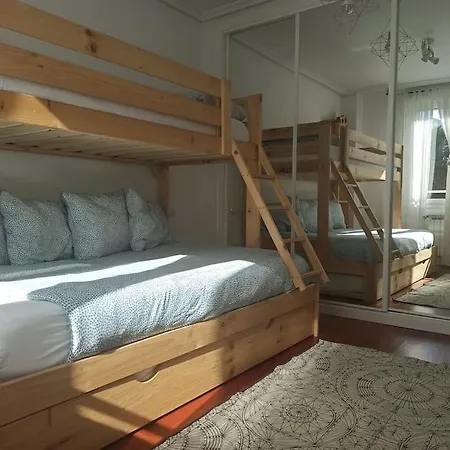 Bajo Con Jardin Privado Апартаменты *