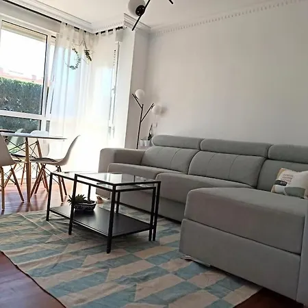 Διαμέρισμα Bajo Con Jardin Privado *