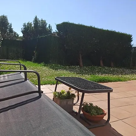 Bajo Con Jardin Privado