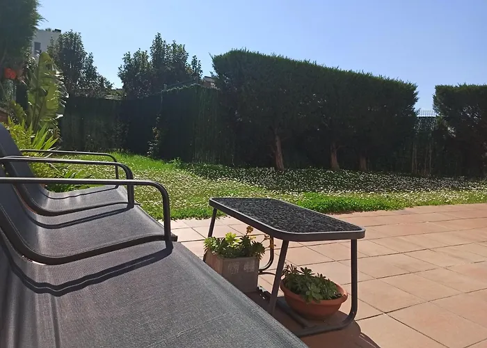 Bajo Con Jardin Privado